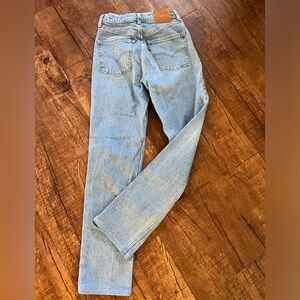 Levi’s 70s high slim straight
Size 25